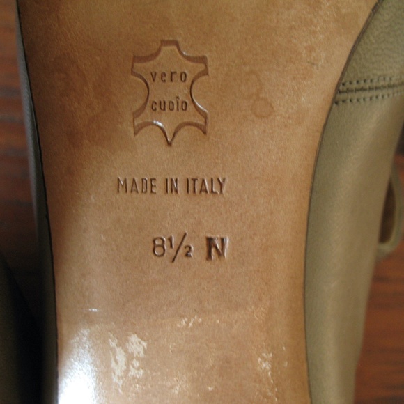 Calvin Klein Italian Leather Bow Tie Heels 8.5 - Picture 9 of 10